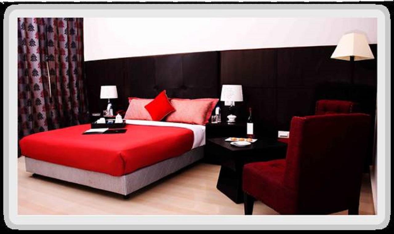 De Oriental Grand Hotel Kohima Room photo